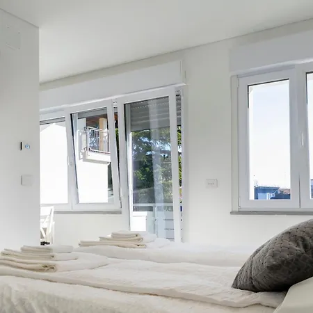 Casa Gialla - Luna *